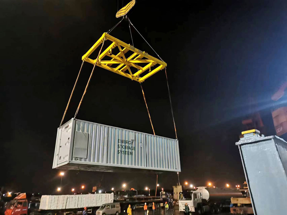 特种柜装船作业