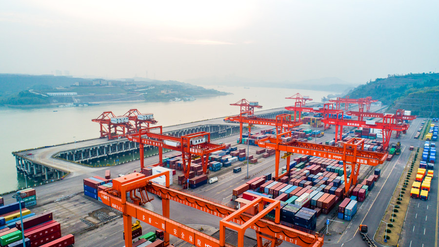 The role of transit port