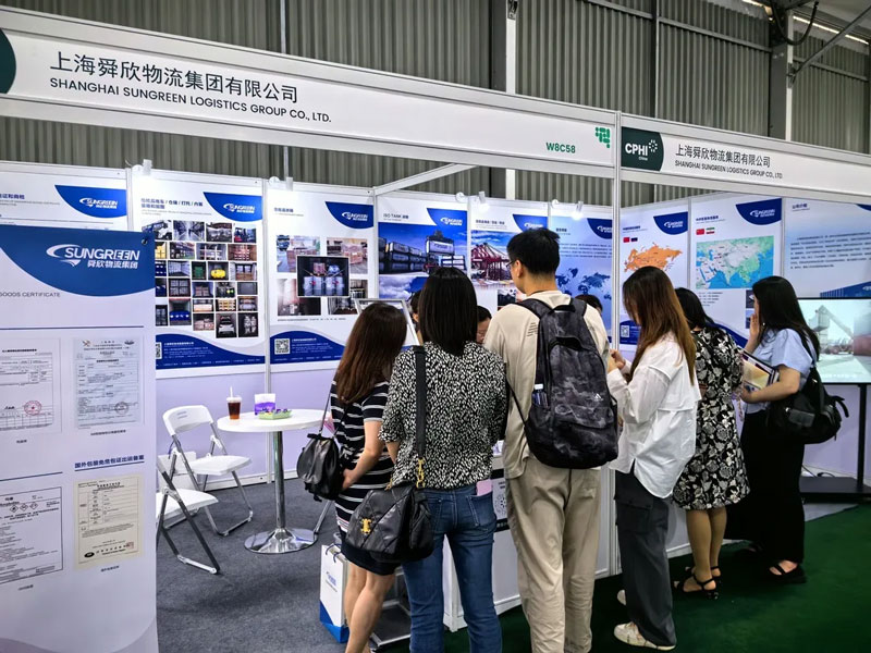 Sungreen Logistics booth visitor5