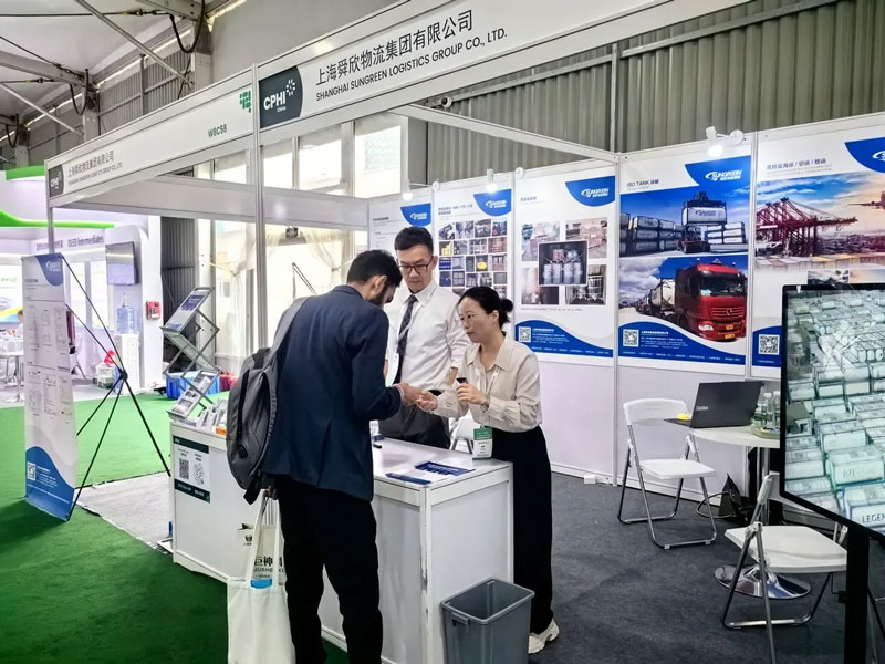 Sungreen Logistics booth visitor6