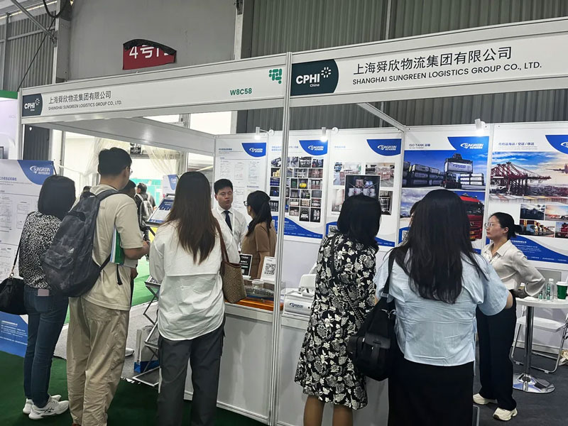 Sungreen Logistics booth visitor8