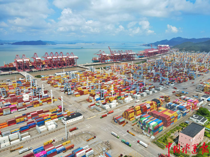 Ningbo Zhoushan Port transport production steady and good