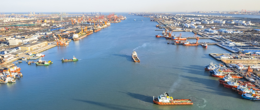 Tianjin Port Group and DP World signed a strategic cooperation agreement