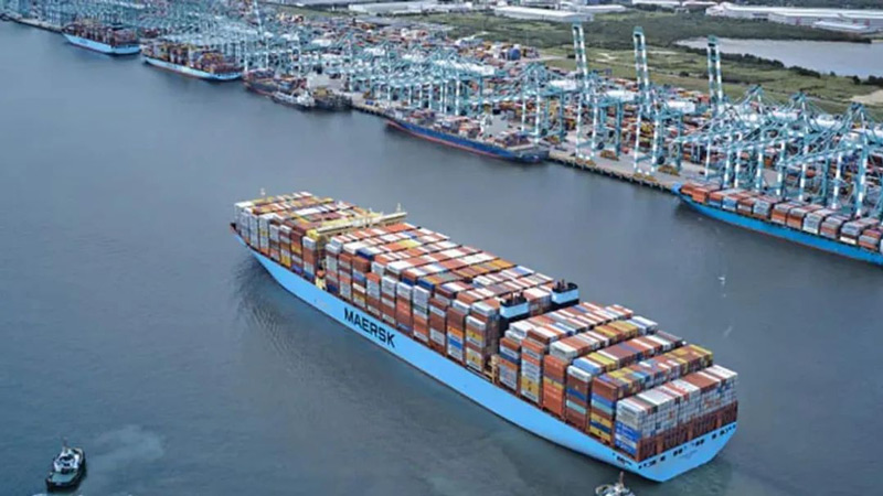 Analysts expect Maersk
