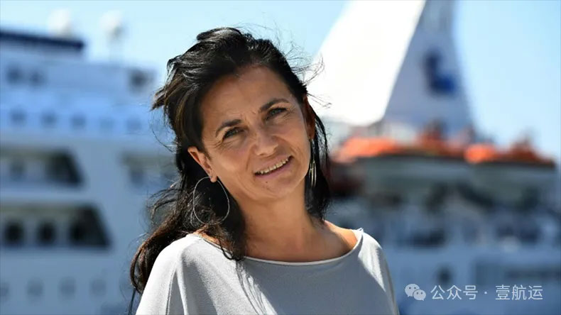 Christine Cabau Woehrel