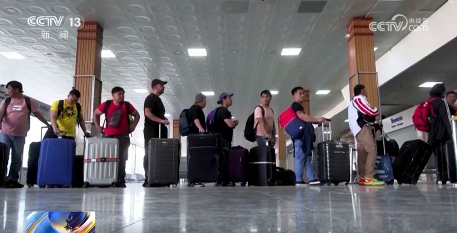 Galaxy Leade crew released