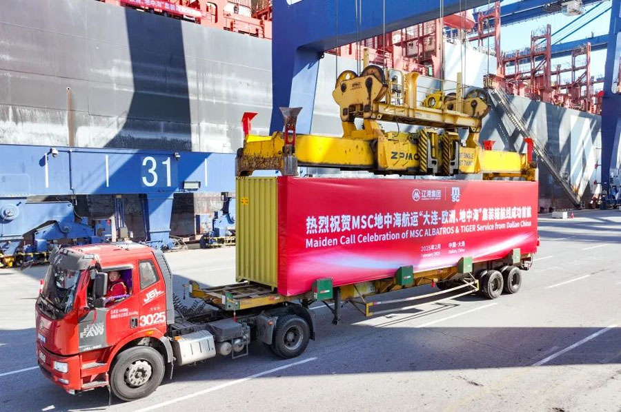 MSC opened two ocean-going main lines