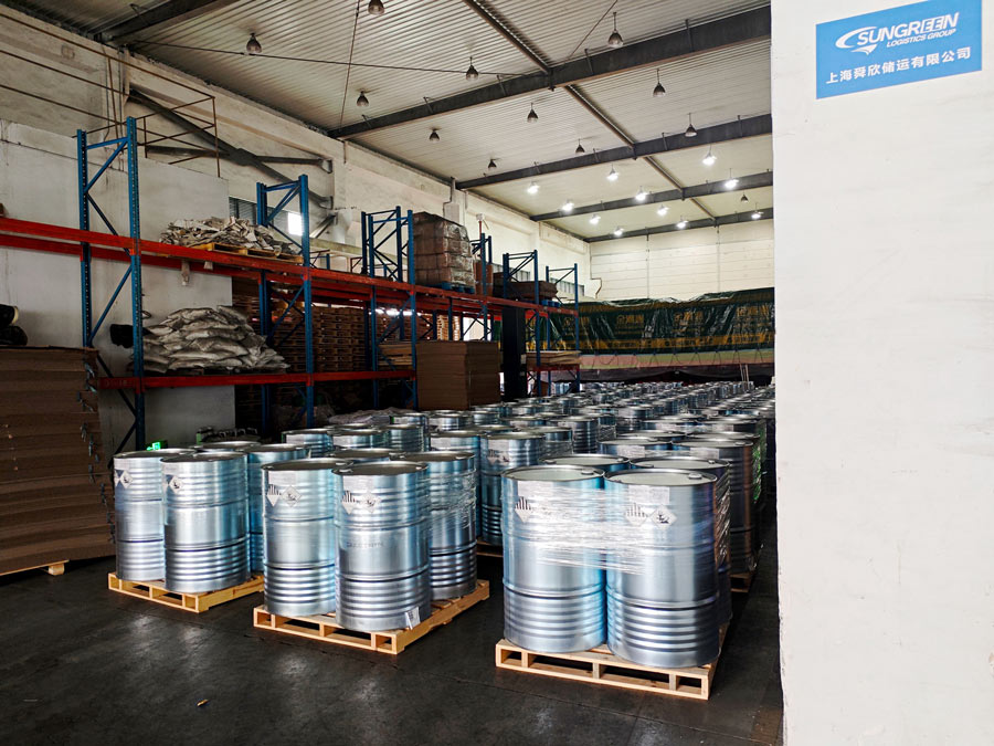 Warehouse environment8