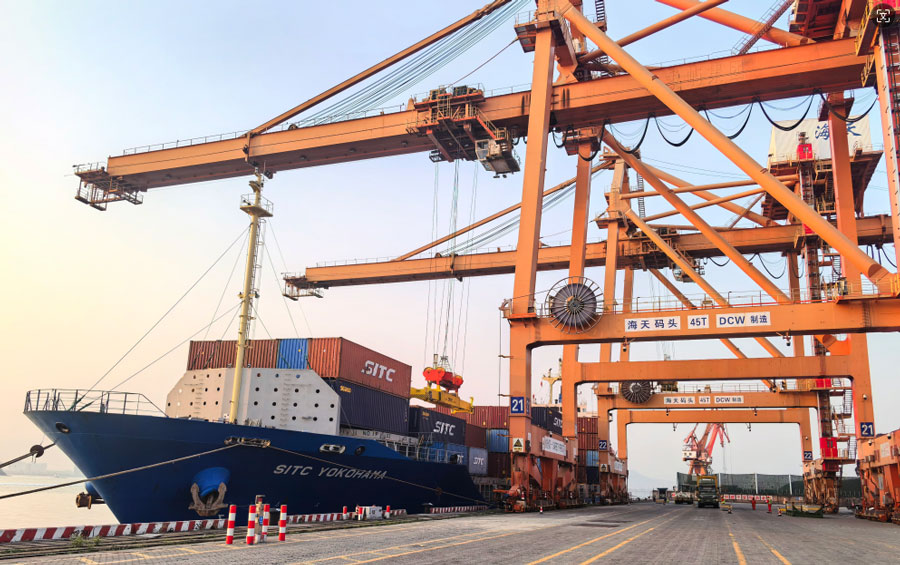 Xiamen Port ushered in the Southeast Asia route CPX7 maiden voyage